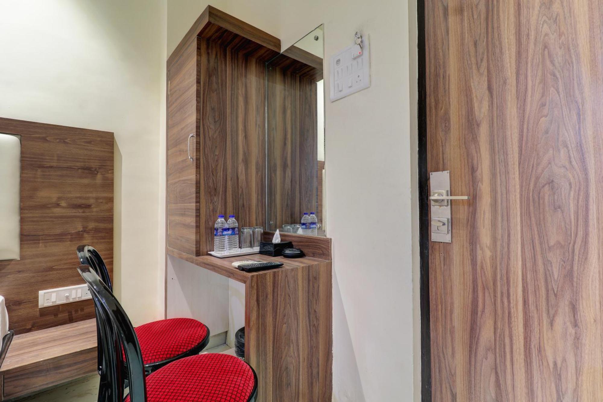 New Parimeet Residency Ξενοδοχείο Νάβι Μουμπάι Εξωτερικό φωτογραφία
